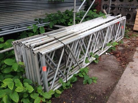 Poutre echafaudage Layher d’occasion Alu 3m