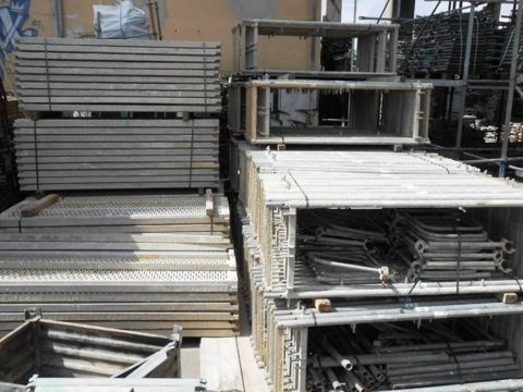 Echafaudage facadier d’occasion RUX: 650m²