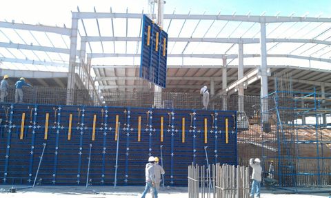 Coffrage acier: 120m², hauteur: 2,70m