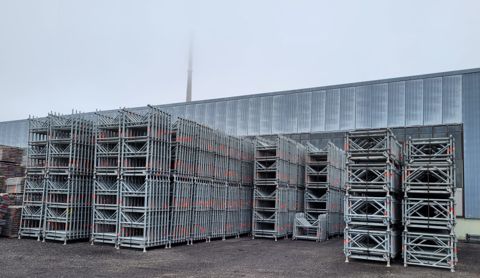 400 Tours d’étaiement 9,96m Layher TG60 d’occasion